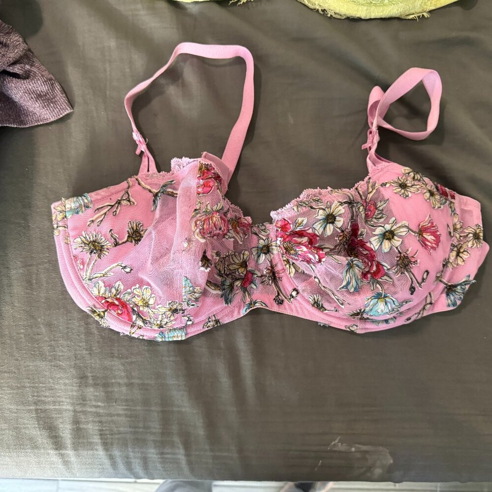 Victorias Secret Wicked Unlined Floral Embroidery Balconette Bra
